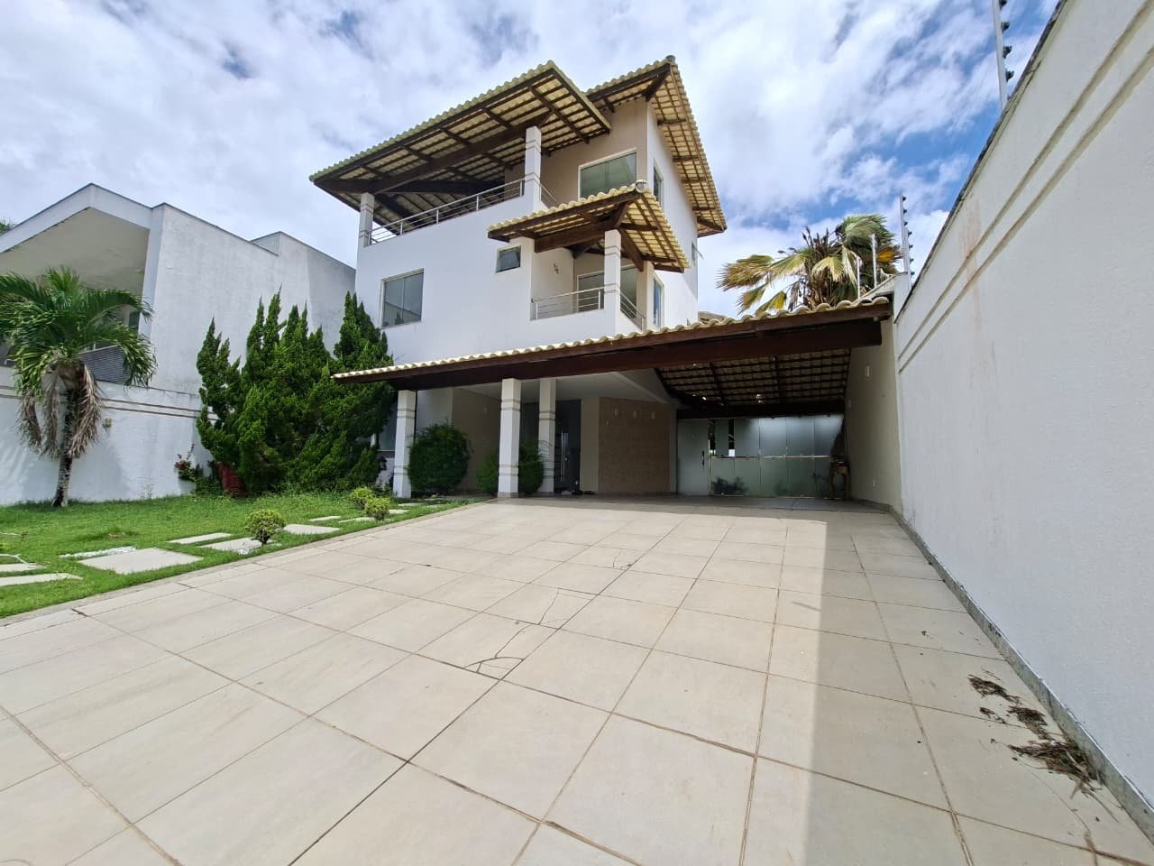 Casa de Alto Padrão no Condomínio Brisas do Leste – Maria Preta